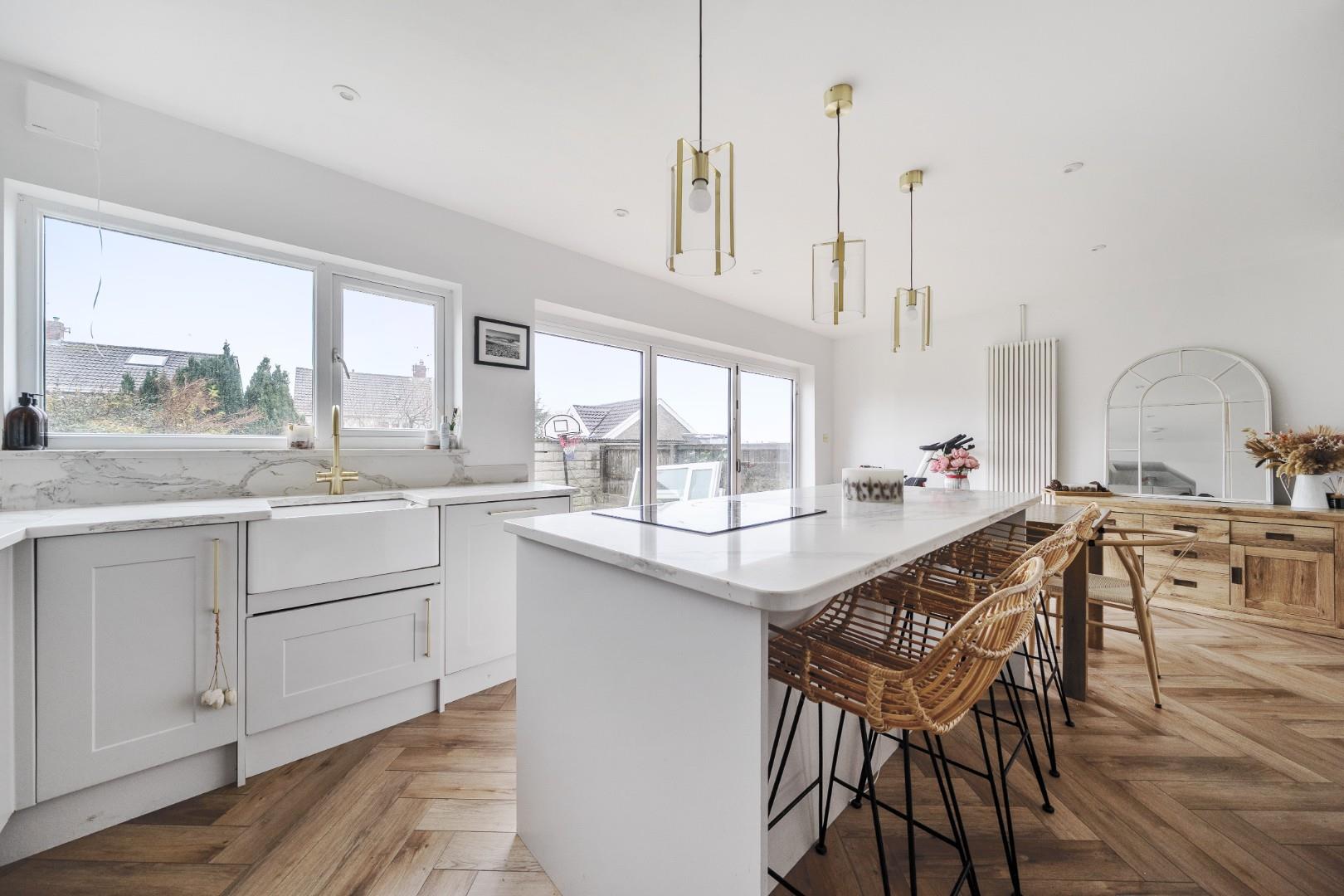 Overland Road, Mumbles, Swansea, SA3 4LP